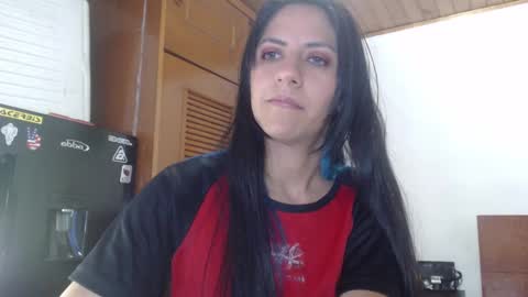 hilaril18 online show from 01-26-25, 06:17