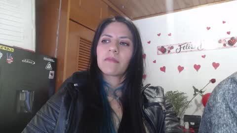 hilaril18 online show from 02-15-25, 05:19