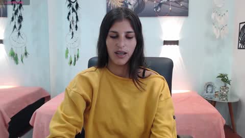 H I L A R Y online show from 01-29-25, 03:22