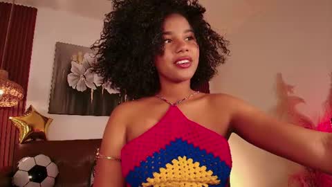 Snapshot of hilaryebony_ chatting on 06-23-26, 07:34 - 29p online show from 06-23-26, 07:34