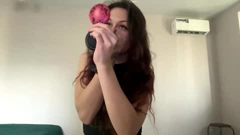 Snapshot of hildredmabray chatting on 10-24-25, 10:00 Hi Im Elizabeth online show from 10-24-25, 10:00