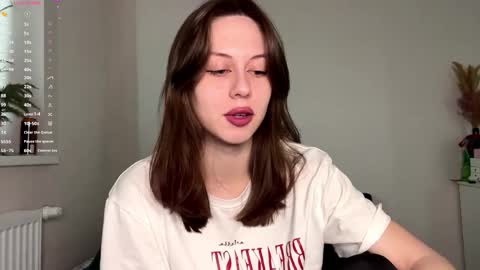 Hi Im Elizabeth online show from 03-19-26, 12:20