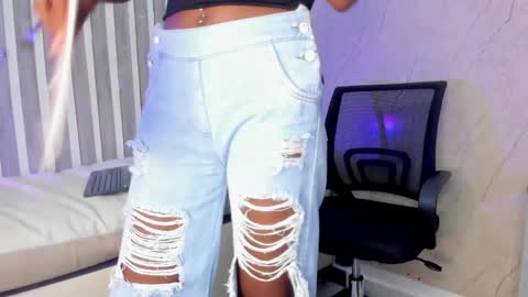  Hillary  online show from 02-15-25, 11:03