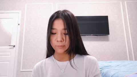 Snapshot of hillarymelson chatting on 02-08-26, 04:54 Miko online show from 02-08-26, 04:54