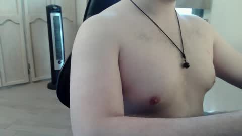 Himbo fox online show from 06-21-26, 12:24