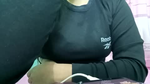 himuhimu22 online show from 12-11-24, 11:41