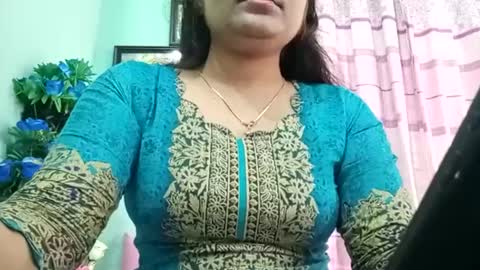 himuhimu22 online show from 12-23-24, 05:28