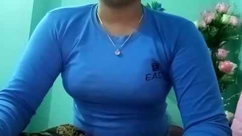 himuhimu22 online show from 12-30-24, 12:09