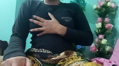himuhimu22 online show from 12-31-24, 12:46