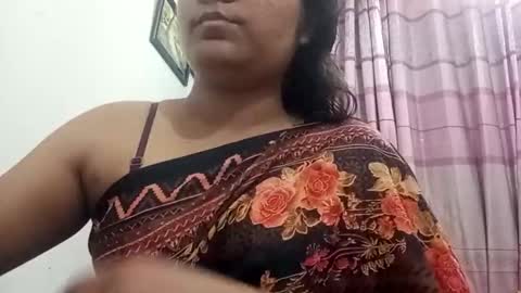 himuhimu22 online show from 10-22-25, 06:40