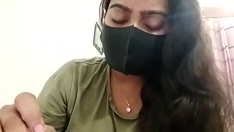 himuhimu22 online show from 12-15-25, 06:45