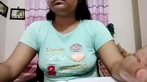 himuhimu22 online show from 05-11-26, 02:45
