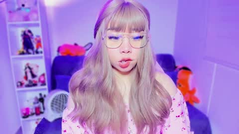 Snapshot of hinata1_chan chatting on 12-21-24, 05:25 Hinata online show from 12-21-24, 05:25