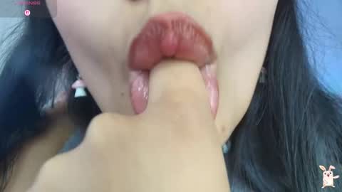 Snapshot of hinata_21_ chatting on 10-20-25, 09:15 hinata online show from 10-20-25, 09:15