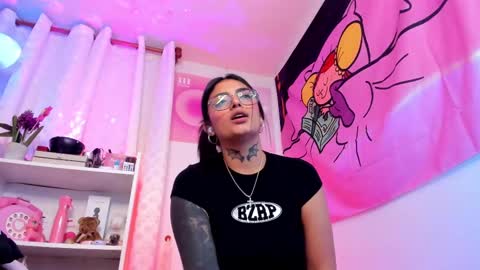  Karol  Independent Model online show from 03-08-25, 02:45