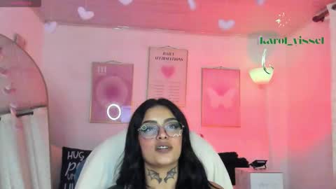 Snapshot of hinataweed01 chatting on 10-27-25, 01:31 Karol Independent Model online show from 10-27-25, 01:31