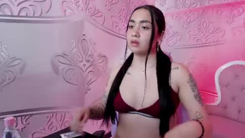 hinatta1_ online show from 06-16-26, 07:38