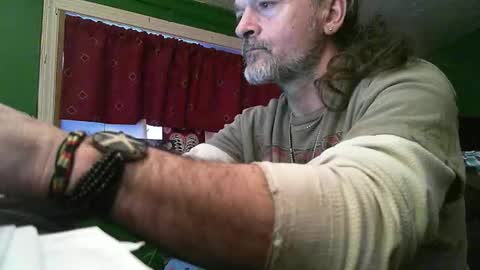 hippiedad333 online show from 02-19-26, 10:50