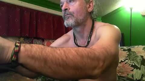 hippiedad333 online show from 03-02-26, 08:43