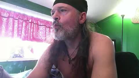 hippiedad333 online show from 03-17-26, 01:25