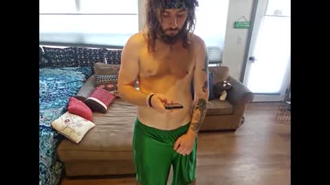 hippiejagain online show from 11-25-25, 05:35