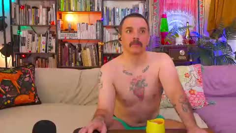 HipsterTrash Clark one half of Task Manager online show from 07-02-26, 07:47