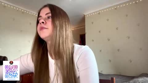 I am Amy ntmu Lets hit 10 Thumbs Up together online show from 03-15-26, 11:38