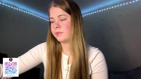 I am Amy ntmu Lets hit 10 Thumbs Up together online show from 03-18-26, 03:37