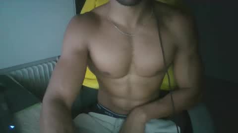 Snapshot of hiseres11 chatting on 10-19-25, 01:50 Hiseres online show from 10-19-25, 01:50