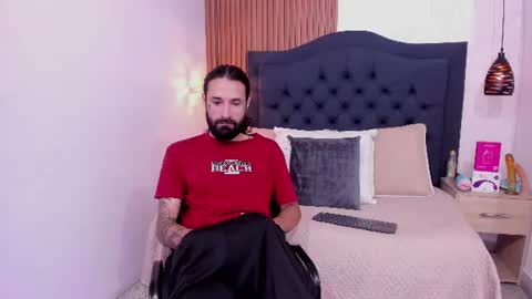 Hisoka online show from 06-11-26, 07:45
