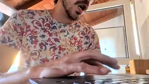 hitmenoww online show from 07-23-26, 08:34