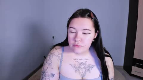 Dina online show from 11-15-25, 09:06