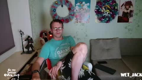 Snapshot of hlestus chatting on 12-14-24, 01:27 Wet Jack online show from 12-14-24, 01:27