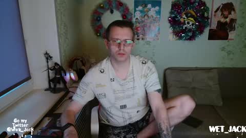 Snapshot of hlestus chatting on 12-18-24, 05:59 Wet Jack online show from 12-18-24, 05:59