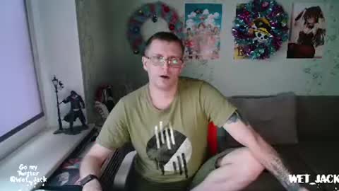 Snapshot of hlestus chatting on 01-11-25, 12:07 Wet Jack online show from 01-11-25, 12:07