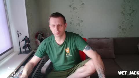 Snapshot of hlestus chatting on 01-26-25, 06:49 Wet Jack online show from 01-26-25, 06:49