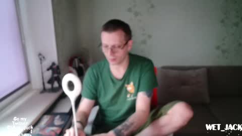 Snapshot of hlestus chatting on 01-27-25, 07:03 Wet Jack online show from 01-27-25, 07:03