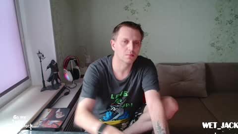 Snapshot of hlestus chatting on 02-08-25, 06:54 Wet Jack online show from 02-08-25, 06:54