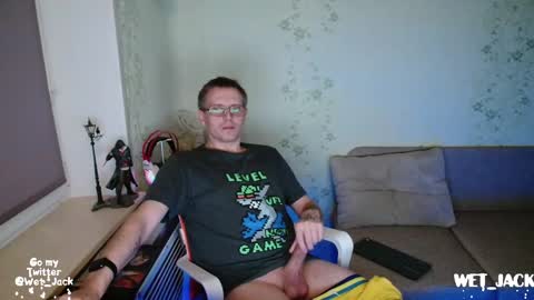 Snapshot of hlestus chatting on 02-08-25, 03:42 Wet Jack online show from 02-08-25, 03:42