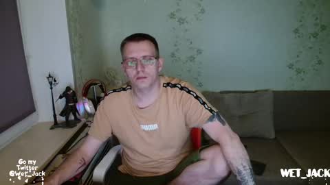 Snapshot of hlestus chatting on 02-18-25, 08:36 Wet Jack online show from 02-18-25, 08:36