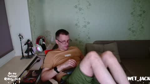Snapshot of hlestus chatting on 02-21-25, 06:26 Wet Jack online show from 02-21-25, 06:26