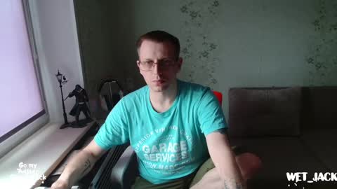 Snapshot of hlestus chatting on 03-08-25, 07:05 Wet Jack online show from 03-08-25, 07:05