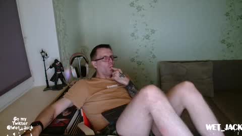 Snapshot of hlestus chatting on 03-10-25, 04:14 Wet Jack online show from 03-10-25, 04:14