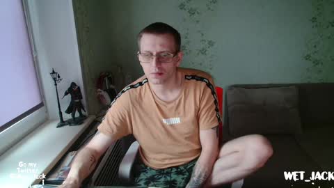 Snapshot of hlestus chatting on 03-12-25, 05:02 Wet Jack online show from 03-12-25, 05:02