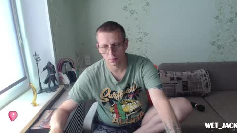 Snapshot of hlestus chatting on 09-15-25, 04:45 Wet Jack online show from 09-15-25, 04:45