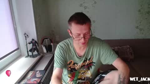 Snapshot of hlestus chatting on 09-24-25, 06:28 Wet Jack online show from 09-24-25, 06:28