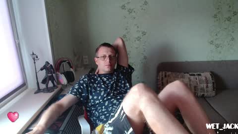 Snapshot of hlestus chatting on 10-03-25, 07:27 Wet Jack online show from 10-03-25, 07:27