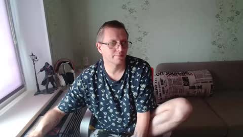 Snapshot of hlestus chatting on 10-18-25, 08:04 Wet Jack online show from 10-18-25, 08:04