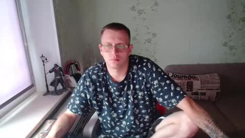 Snapshot of hlestus chatting on 10-25-25, 09:28 Wet Jack online show from 10-25-25, 09:28