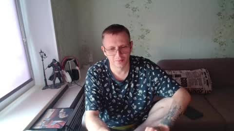 Snapshot of hlestus chatting on 10-31-25, 06:25 Wet Jack online show from 10-31-25, 06:25